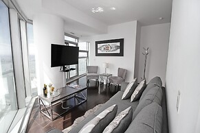 Luxury 2 BDR condos in Downtown Toronto