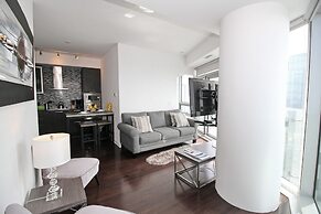 Luxury 2 BDR condos in Downtown Toronto