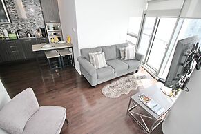 Luxury 2 BDR condos in Downtown Toronto
