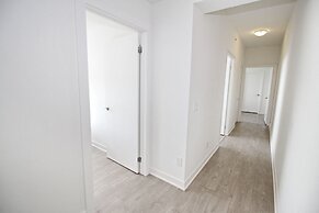 Luxury condos in Entertainment District