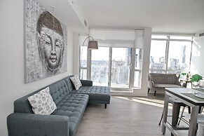 Luxury condos in Entertainment District