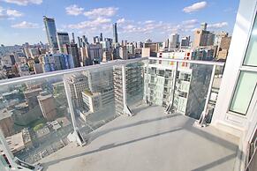 Luxury condos in Entertainment District