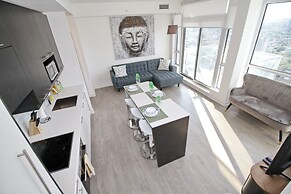 Luxury condos in Entertainment District