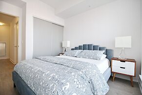 Luxury condos in Entertainment District