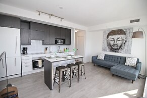 Luxury condos in Entertainment District
