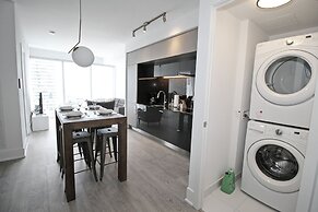 Luxury 1 BDR Condos - Convention Centre