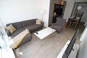 Luxury 1 BDR Condos - Convention Centre