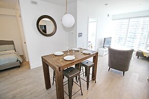 Luxury 1 BDR Condos - Convention Centre