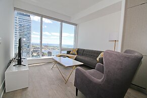 Luxury 1 BDR Condos - Convention Centre