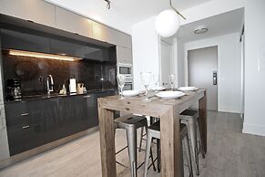 Luxury 1 BDR Condos - Convention Centre