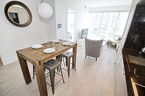 Luxury 1 BDR Condos - Convention Centre