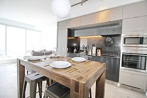 Luxury 1 BDR Condos - Convention Centre