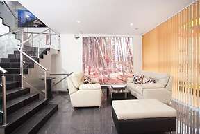Hotel Castellana 100