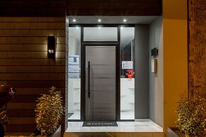 Supreme Luxury Suites by Athens Stay