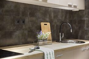 Supreme Luxury Suites by Athens Stay