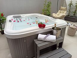 Supreme Luxury Suites by Athens Stay