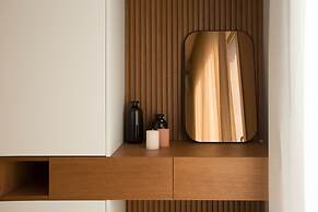 Supreme Luxury Suites by Athens Stay