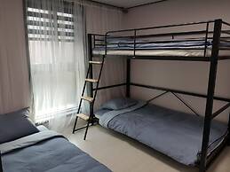 We Home Guesthouse - Hostel