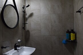 We Home Guesthouse - Hostel