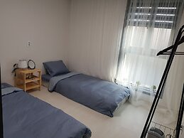 We Home Guesthouse - Hostel