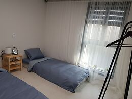 We Home Guesthouse - Hostel