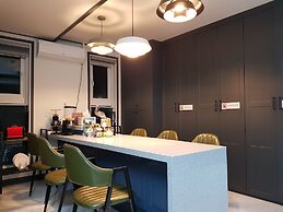 We Home Guesthouse - Hostel