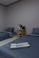 We Home Guesthouse - Hostel