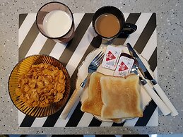 We Home Guesthouse - Hostel