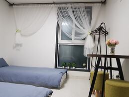 We Home Guesthouse - Hostel