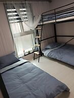 We Home Guesthouse - Hostel