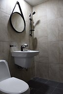 We Home Guesthouse - Hostel