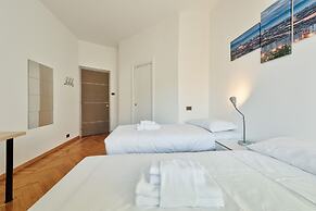 Vanchiglietta Colourful Apartment