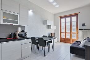 Torino Tribunale & Porta Susa Flat