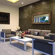 IOOVE Tanjung Seminyak Suites