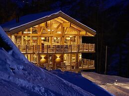 Chalet Annapurna Winter Suite