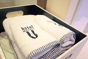 Hotel U