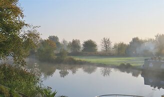 Picturesque Riverside Cottage - 2 Bedroom