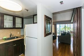 Spacious One Bedroom Harbor View Condos at Ilikai Marina With Private 