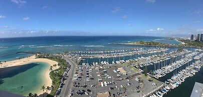 Spacious One Bedroom Harbor View Condos at Ilikai Marina With Private 