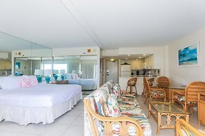Spacious One Bedroom Harbor View Condos at Ilikai Marina With Private 