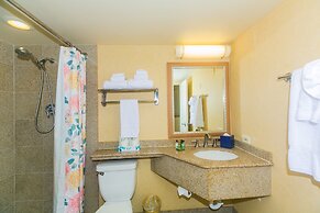 Spacious One Bedroom Harbor View Condos at Ilikai Marina With Private 