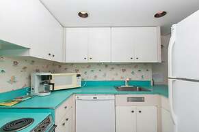 Spacious One Bedroom Harbor View Condos at Ilikai Marina With Private 