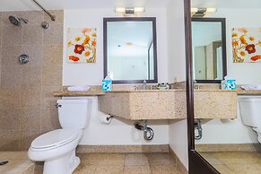 Spacious One Bedroom Harbor View Condos at Ilikai Marina With Private 