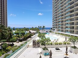 Spacious One Bedroom Harbor View Condos at Ilikai Marina With Private 