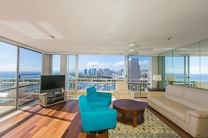 Spacious One Bedroom Harbor View Condos at Ilikai Marina With Private 