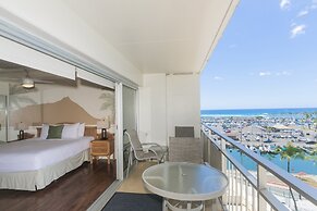 Spacious One Bedroom Harbor View Condos at Ilikai Marina With Private 