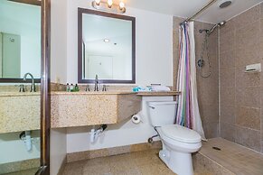 Spacious One Bedroom Harbor View Condos at Ilikai Marina With Private 