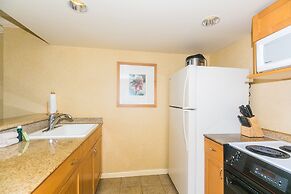 Spacious One Bedroom Harbor View Condos at Ilikai Marina With Private 