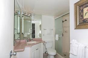 Spacious One Bedroom Harbor View Condos at Ilikai Marina With Private 