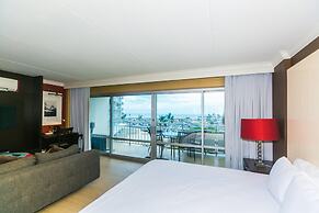 Spacious One Bedroom Harbor View Condos at Ilikai Marina With Private 